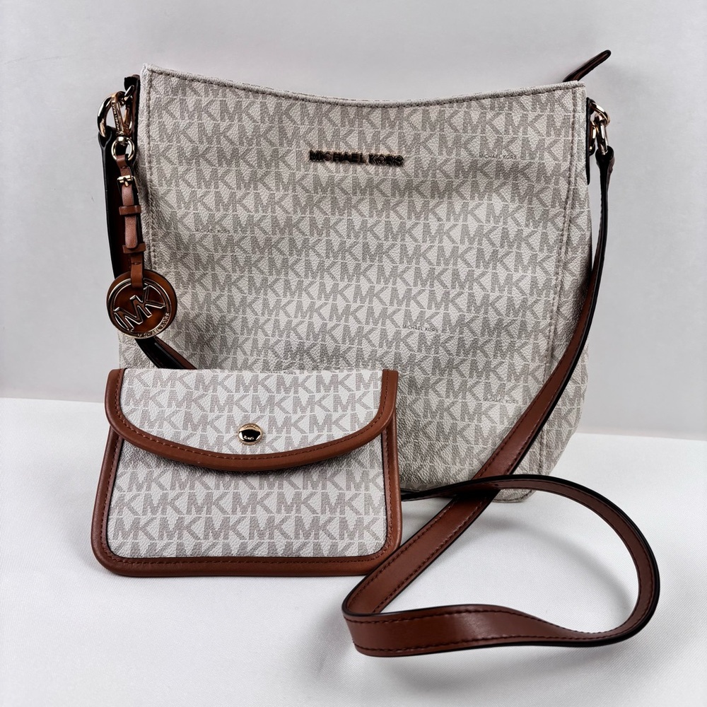 Michael Kors Signature Logo Crossbody Bag & Pouch Set – Vanilla / Luggage Brown